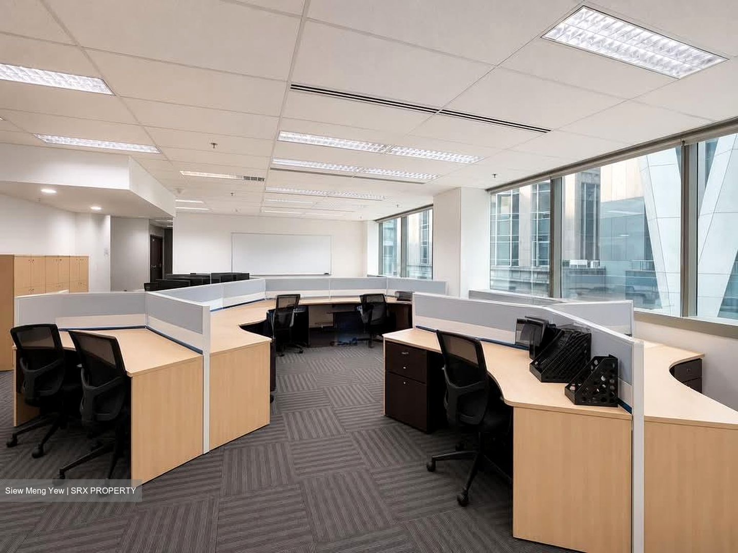 Robinson 112 (D1), Office #588637781